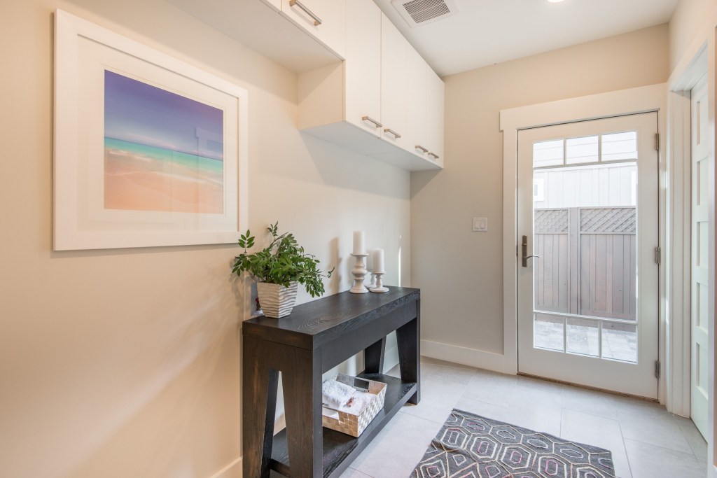 1429133730_021_Laundry